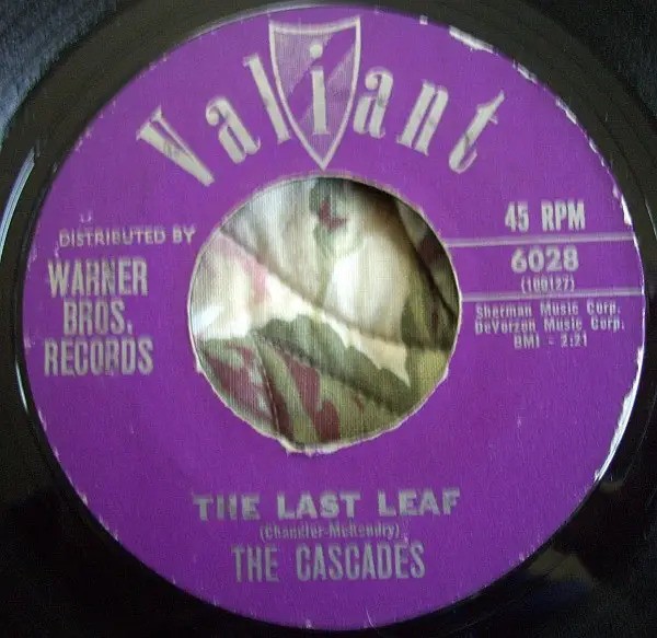 [USED Excellent Tested Record, 7" Vinyl] - THE CASCADES - SHY GIRL / THE LAST LEAF